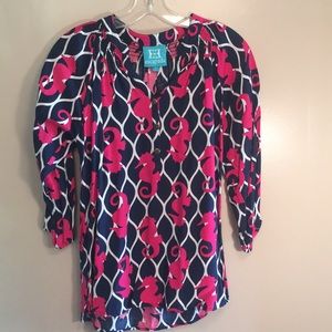 🎉❤️ 3/$30 Escapada tunic navy pink seahorses S